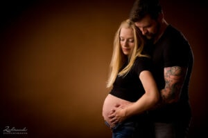 Babybauch Paar, Fotoshooting in Bonn