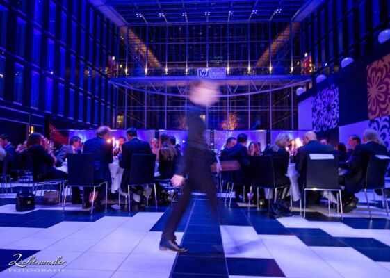 Veranstaltungsfotos Event Veranstaltungs Fotograf Bonn, Kellner im Kameha Hotel