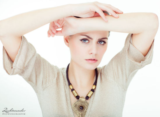 Fotograf Bonn Koeln Portrait Kuenstler Foto Lichtwunder Fotograf Bonn Koeln Portrait Frau