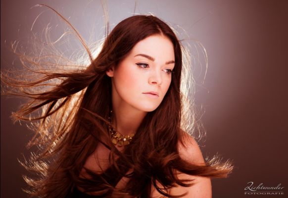 Wehende Haare Hair Portrait Shooting Beauty Fotograf Bonn 1250px Red 7738 Wehende Haare Hair Portrait Shooting Beauty Fotograf Bonn 1250px Red 7738